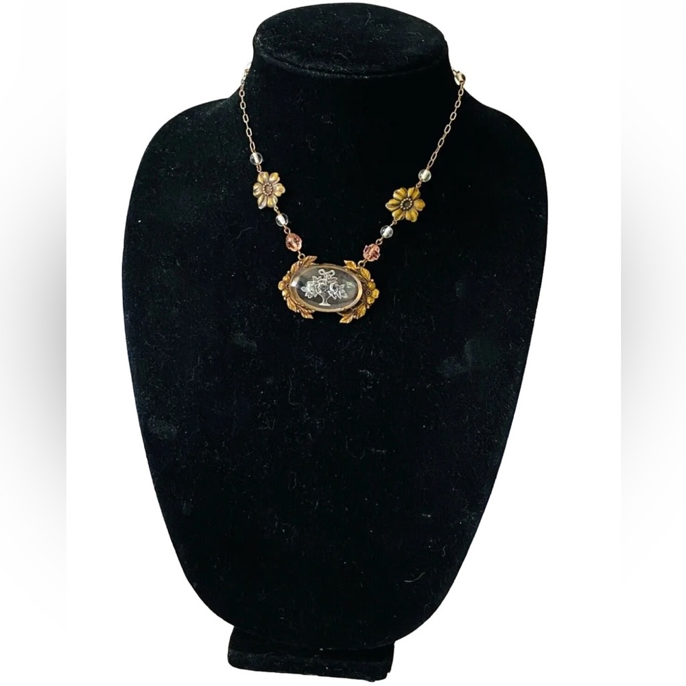 Vintage PIDIDDLY LINKS Reverse Carved Glass Cameo Necklace 16"